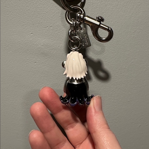 Coach x Disney Ursula Bear Key chain - Picture 4 of 4